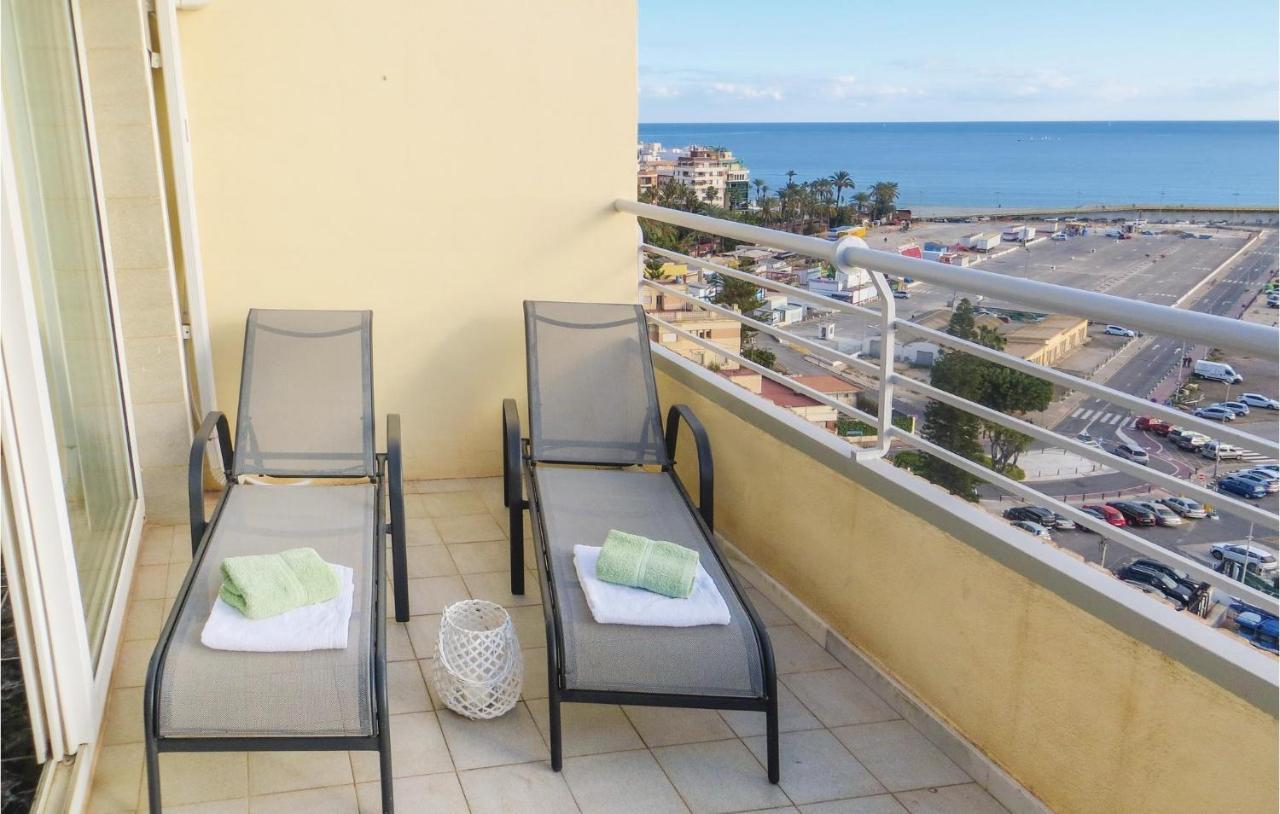 2 Bedroom Stunning Apartment In Torrevieja Dış mekan fotoğraf
